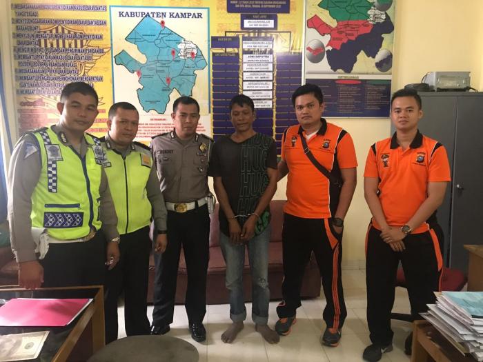 Polisi Bekuk Supir Truk Maut yang Tewaskan 1 Keluarga di Kampar Setelah 2 Hari Sembunyi di Warung Wa