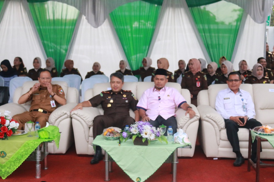 Ketua DPRD Hamdani Hadiri Pemusnahan BB di Kejari