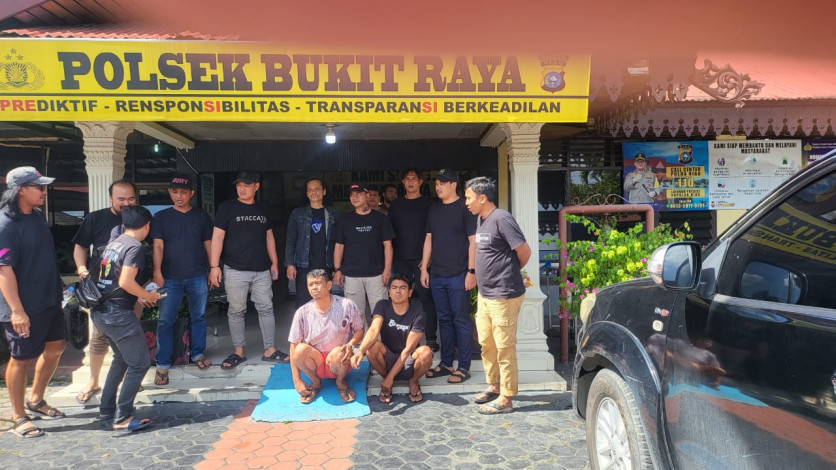 4 Debt Collector Fighter di Pekanbaru Ditangkap Usai Keroyok Wanita di Depan Mapolsek