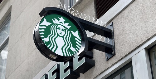 Polisi Amankan 2 Orang Eks Pegawai Starbucks Intip Payudara Pelanggan di CCTV