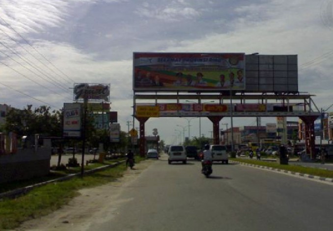 Dewan Duga Banyak Papan Reklame Ilegal di Pekanbaru