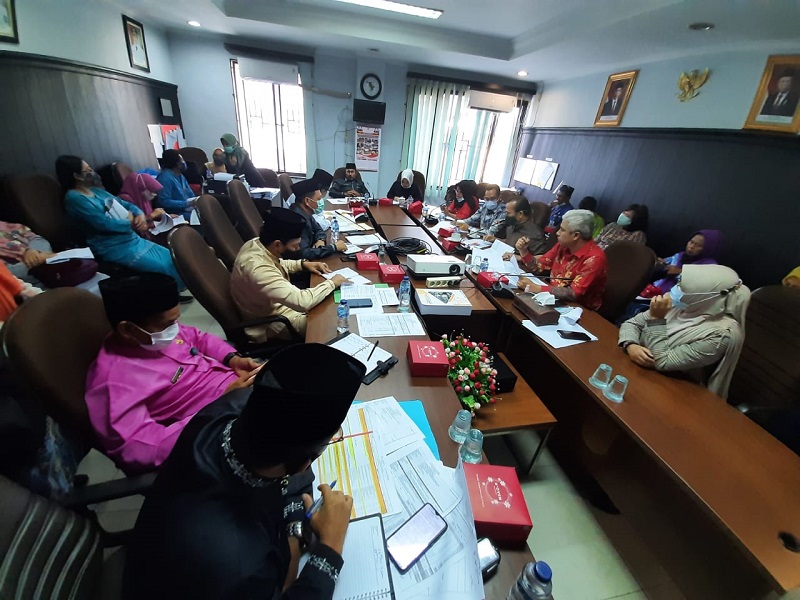 Komisi II DPRD Hering Dengan Dinas Perternakan dan Perikanan