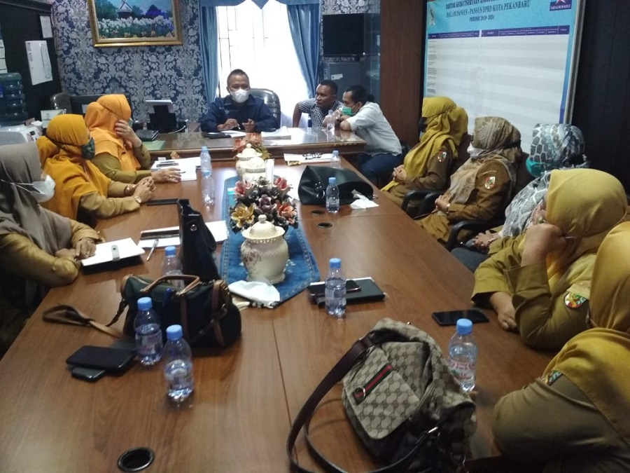 13 Penilik Mengadu ke DPRD Pekanbaru, Sekko Janji Panggil Kadisdik