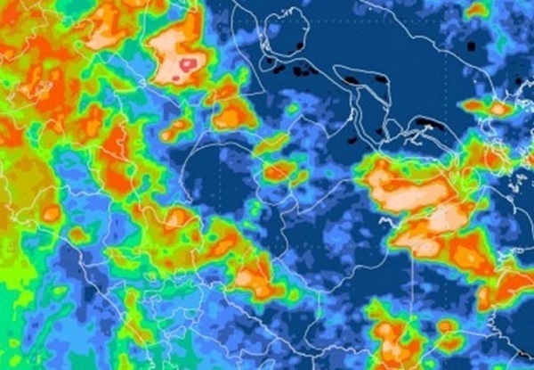 BMKG Ingatkan Warga Riau Waspadai Hujan Lebat Disertai Petir