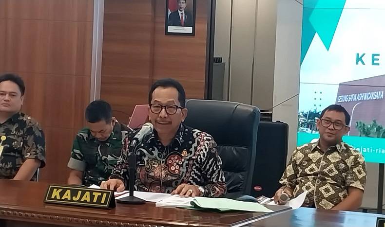 Kejati Riau Buru 30 Buronan Hingga Akhir 2023, Nader Taher Koruptor Kakap Masih Dicari