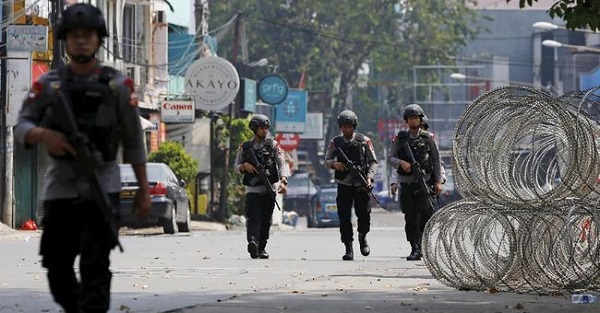 Tahanan Teroris Mako Brimob Masih Pegang Senjata Rampasan