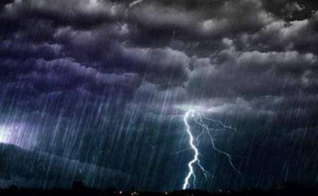 Waspada! Akhir Pekan, Riau Akan Mengalami Hujan Disertai Petir dan Angin Kencang !