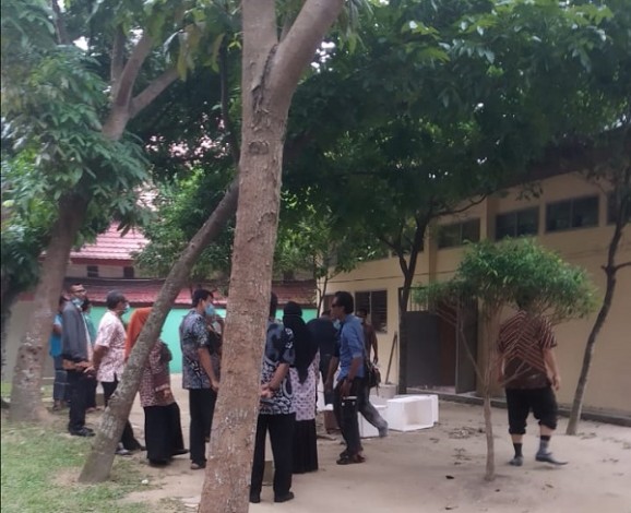 Gudang Farmasi RSUD Arifin Achmad Terbakar