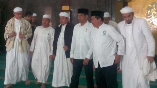 Lobi-lobi Politik Jokowi