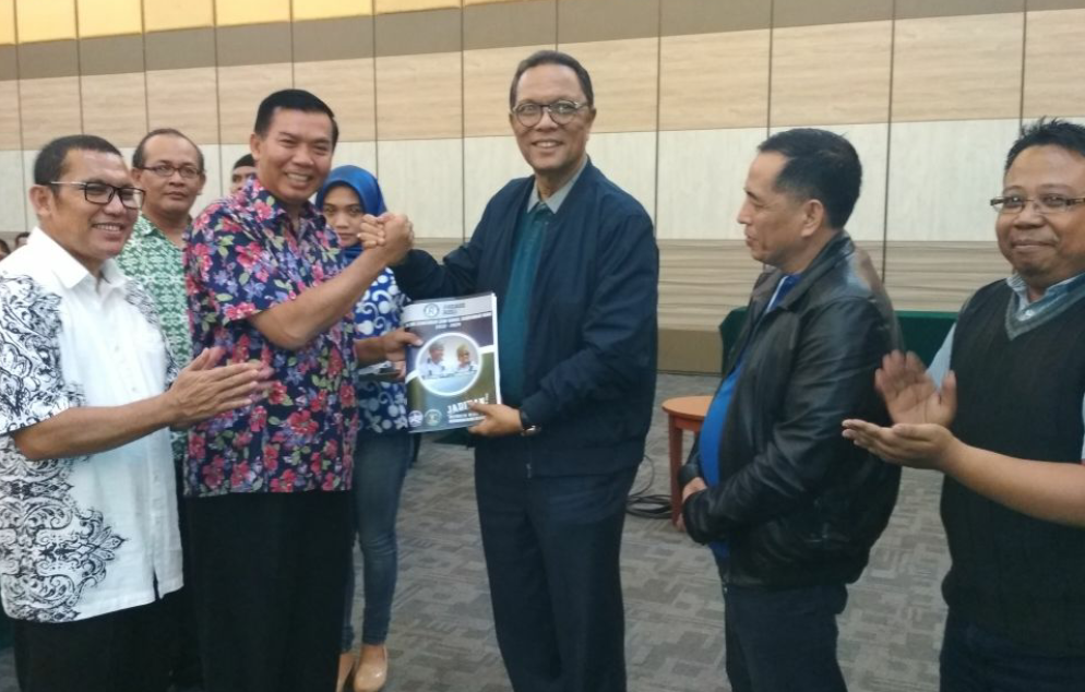 Aziz Zainal : Saya Pakai Uang Pribadi Untuk Menangkan Firdaus - Rusli