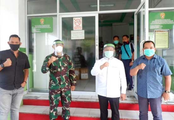 PKB Riau Produksi 10.000 APD Penutup Wajah untuk Dukung Tim Medis