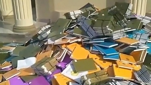 BEM Sebut Skripsi Dicampakkan di Kampus Unilak Pekanbaru Dijual ke Loak