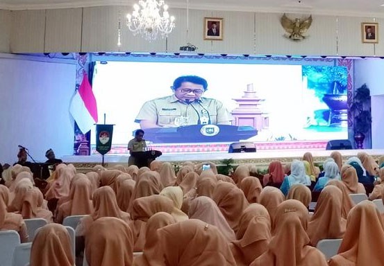 Sekda : Istri Pejabat Jangan Suka Merengek''