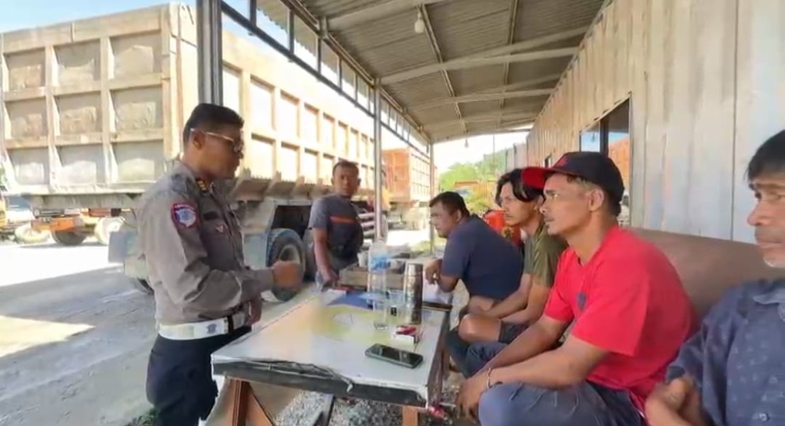 Polda Riau Gencarkan Edukasi Bahaya ODOL kepada Sopir dan Pengusaha Angkutan