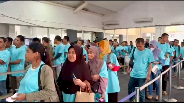 90 PMI Ilegal Dideportasi dari Malaysia Melalui Dumai, Termasuk Ibu Hamil dan Anak-Anak