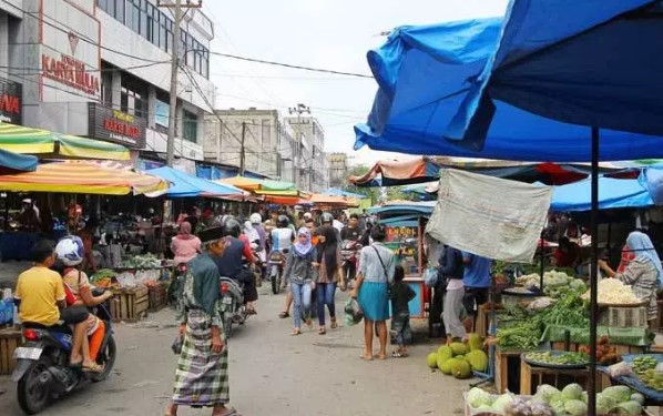 Pedagang Pasar Higienis Pekanbaru Berjualan Di Luar Gedung