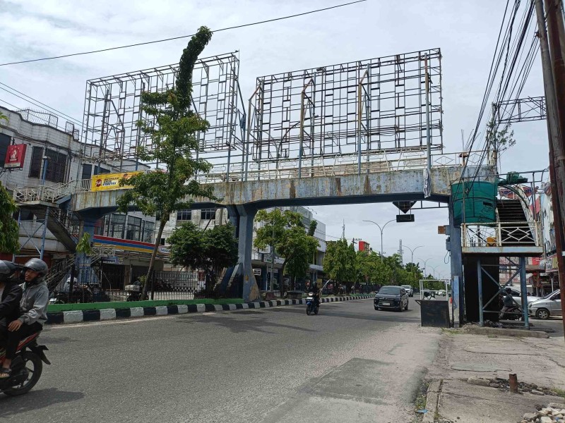 Dua JPO di Jalan Sudirman Pekanbaru Akan Dibongkar, Kondisinya Dinilai Membahayakan Warga