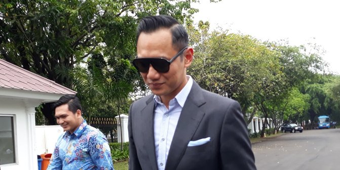 Demokrat gabung koalisi Jokowi atau Prabowo, asal AHY cawapres