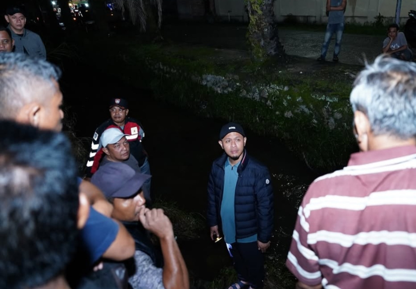 Wali Kota Pekanbaru Agung Nugroho Tinjau Banjir, Soroti Drainase Tersumbat di Marpoyan Damai