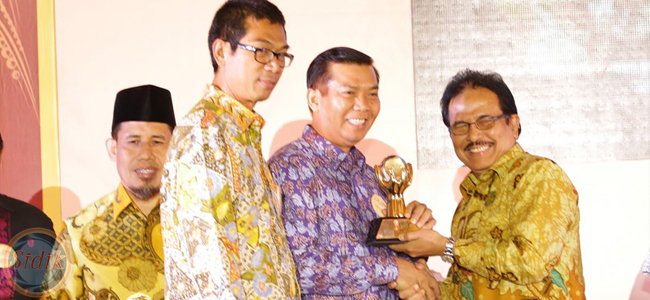 DR H Firdaus ST MT, Walikota Paling Inspiratif di Indonesia