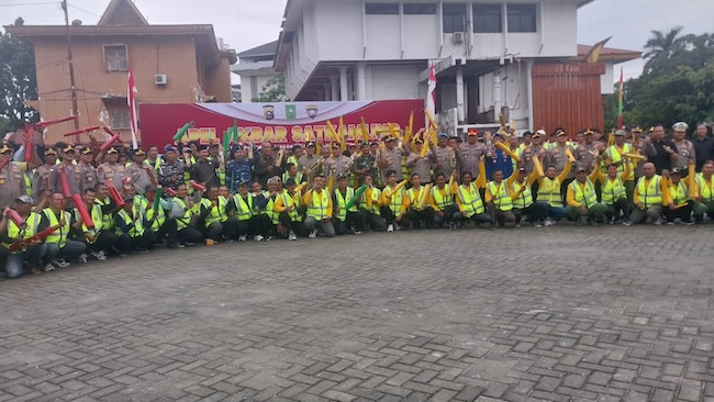 Satkamling Riau Jadi Garda Terdepan Dalam Menjaga Lingkungan RT Dan Rw, Kapolda: Keamanan Tak Bisa Hanya Andalkan Aparat