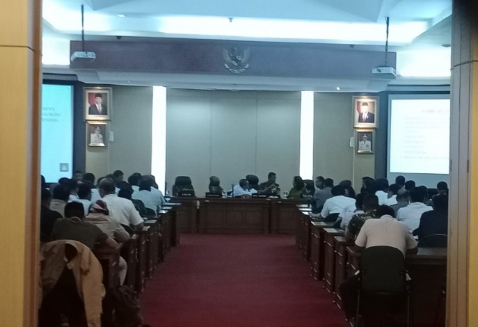 Rapat Persiapan Kedatangan Presiden ke Riau Berlangsung Tertutup