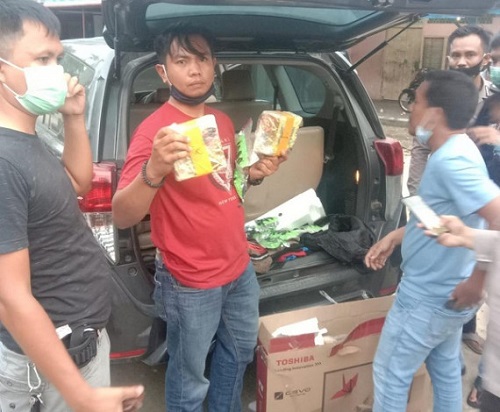 Polresta Pekanbaru Gagalkan Peredaran 13 Kg Sabu dan 10.000 Butir Pil Ekstasi Selasa, 29 September 2
