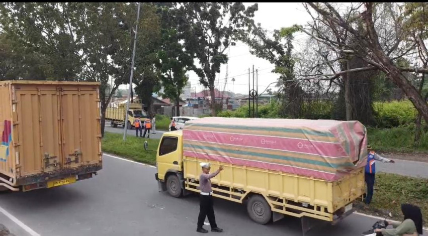 76 Kendaraan Terjaring Razia ODOL di Pekanbaru, Polda Riau Tegas Tindak Pelanggar