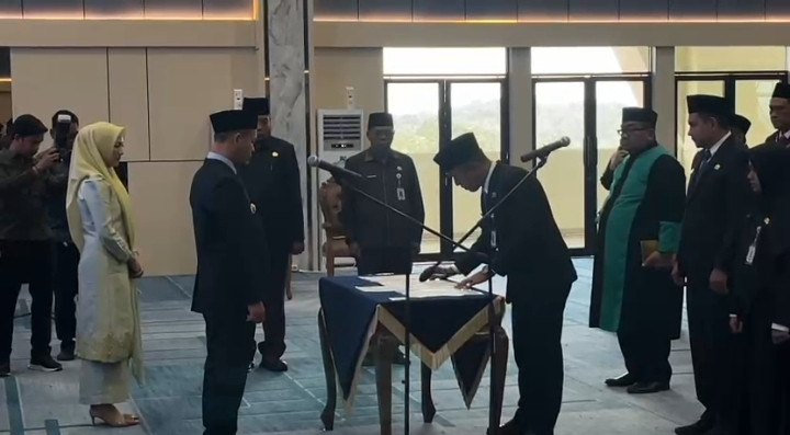 Resmi Dilantik, Reza Aulia Pimpin DLHK dan Tengku Denny Kepala Bapenda Pekanbaru
