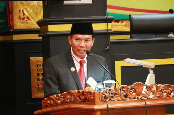 Empat Pimpinan DPRD Pekanbaru periode 2019-2024 Dilantik