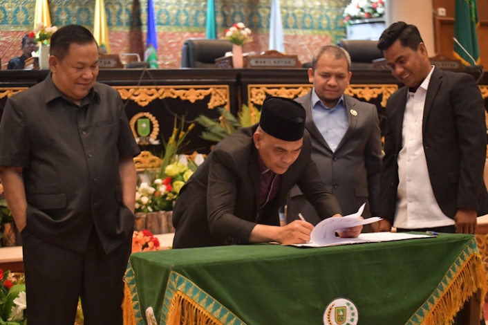 APBD Riau 2026 Turun Rp1,1 Triliun, DPRD Soroti Besarnya Belanja Pegawai