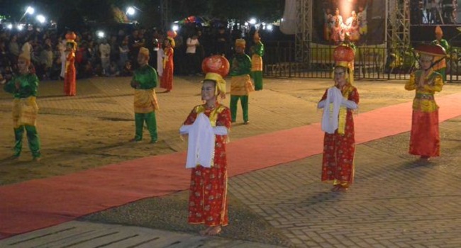 Tari Kolaborasi Melayu-China Buka Festival di Babel