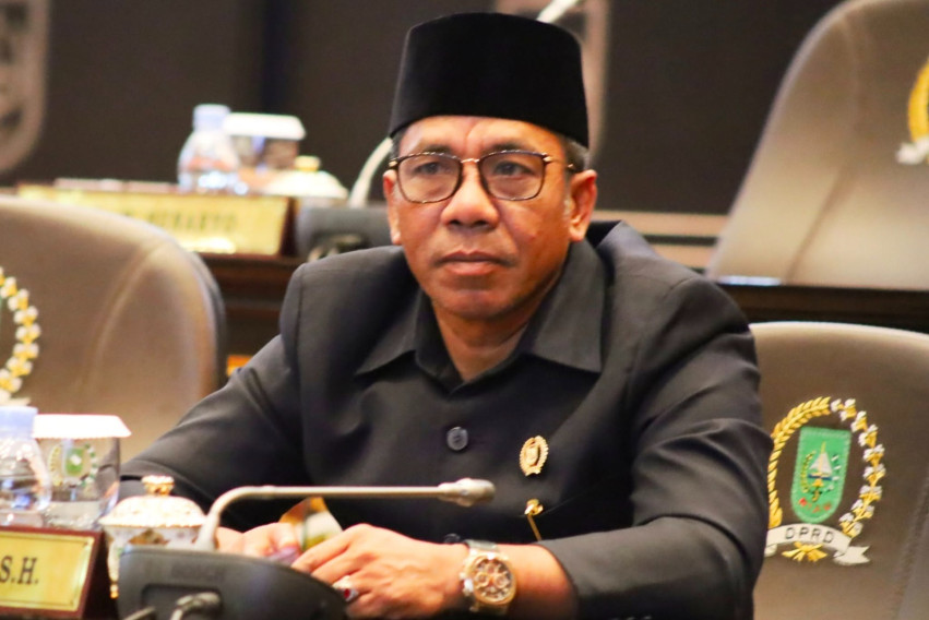 DPRD Riau Minta Pembelian Seragam SMA/SMK Tak Lagi Lewat Sekolah, Disdik Diminta Terbitkan Edaran