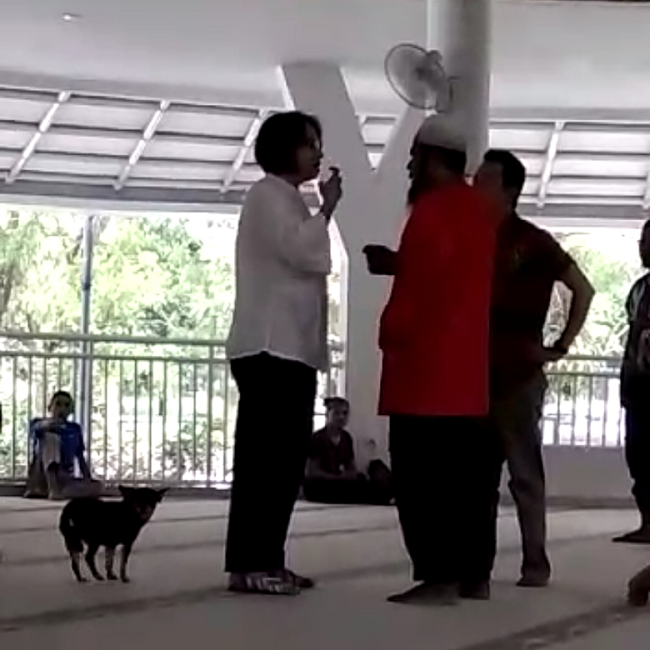 Wanita Bawa Anjing ke Masjid Sempat Ngamuk di Mapolres Bogor