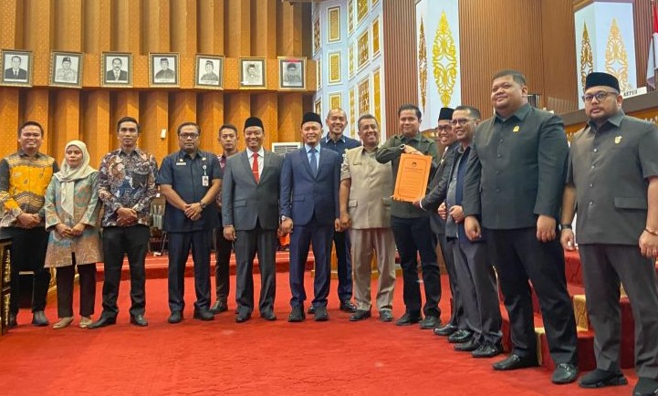 DPRD Kota Pekanbaru Umumkan Pasangan Wali Kota dan Wakil Wali Kota Terpilih