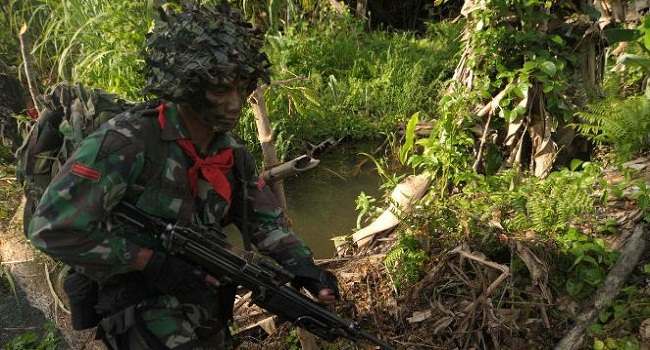 Pelibatan TNI dalam Berantas Terorisme Jangan Kebablasan