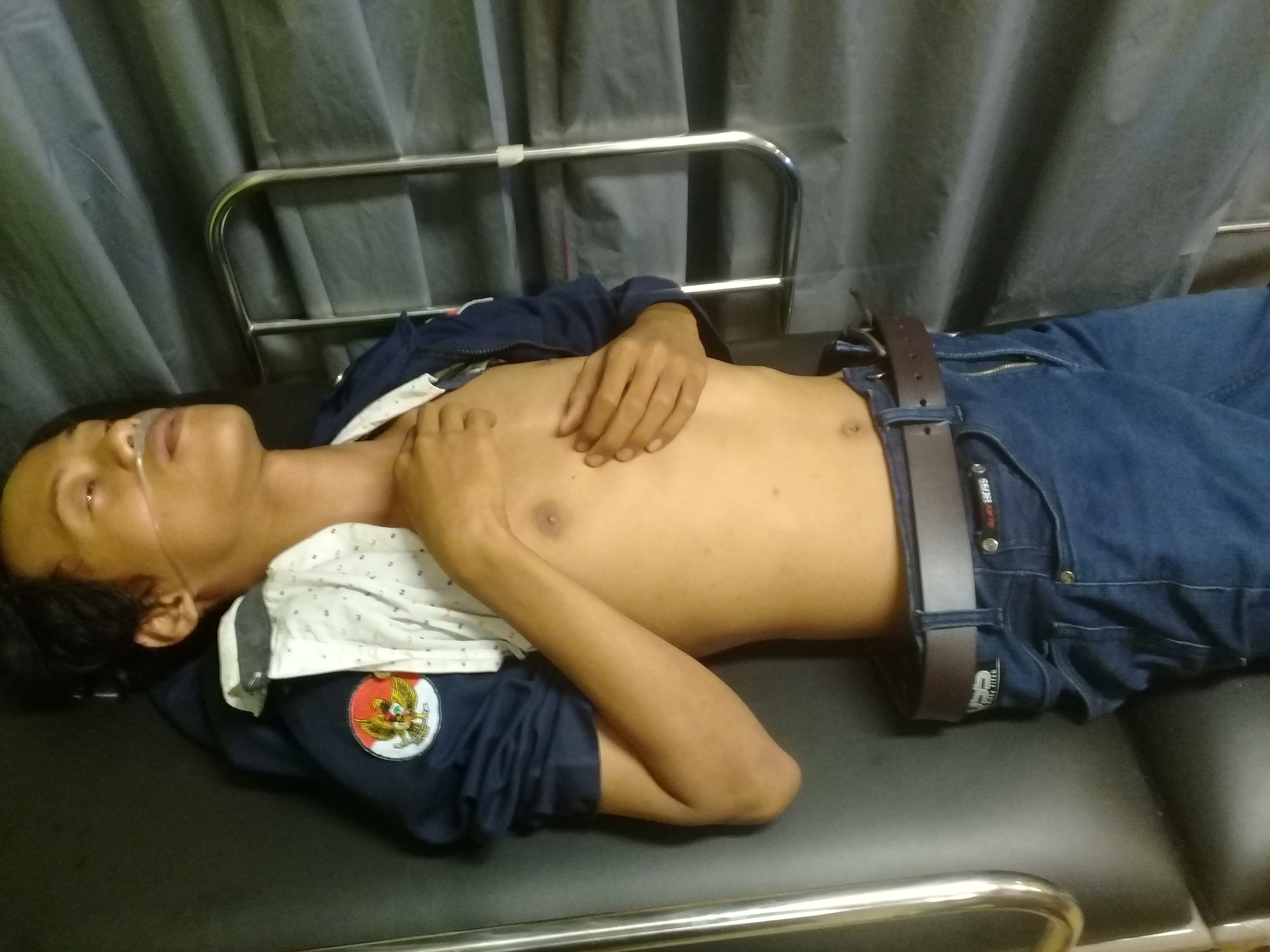 Dapit Diinjak dan Didorong