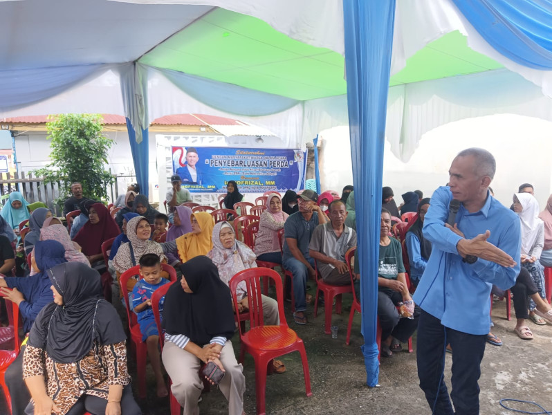 Sosialisasi Perda Pimpinan DPRD Pekanbaru Nofrizal di Kelurahan Sekip Dihadiri Puluhan Warga