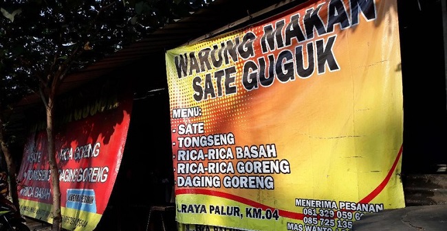 Cara Jokowi Membongkar 'Penyesatan' Warung Kuliner Anjing di Solo