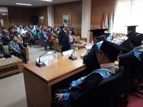 Raih Doktor dengan Cumlaude, Chaidir Paparkan Pengaruh Budaya Organisasi Atas Kinerja DPRD