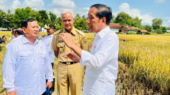 Tuah Jokowi Tingkatkan Elektabilitas Prabowo dan Menyalip Ganjar Pranowo