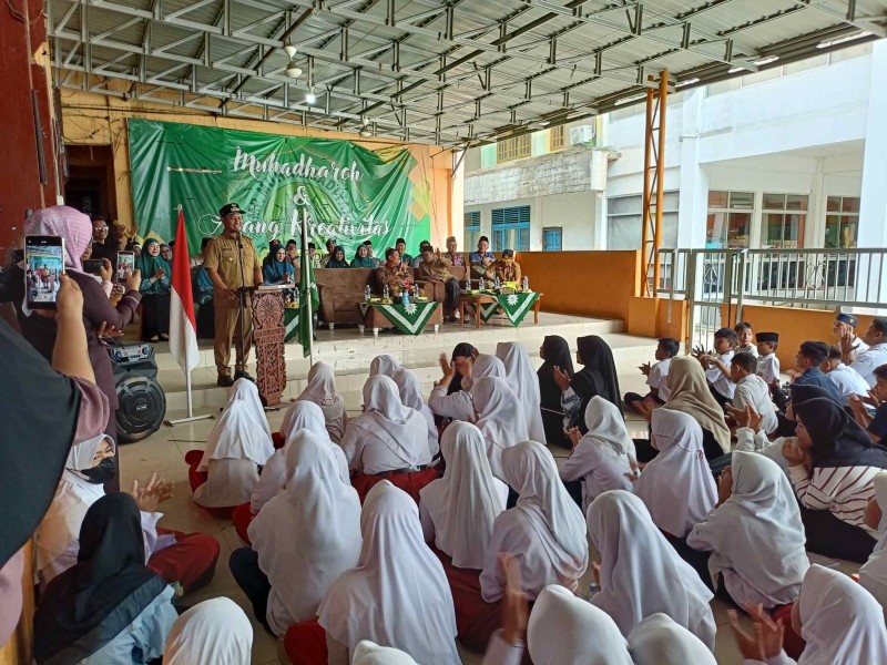 Ratusan Anak Putus Sekolah Kembali Genggam Mimpi Lewat Ujian Kesetaraan