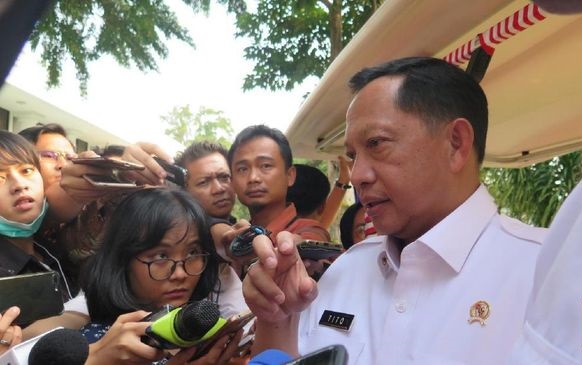 Tito Minta Kepala Daerah Tak Bereaksi Berlebihan soal Corona