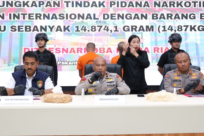 Gagal Antar Sabu 14,87 Kg ke Padang, Dua Kurir Dibekuk Polda Riau