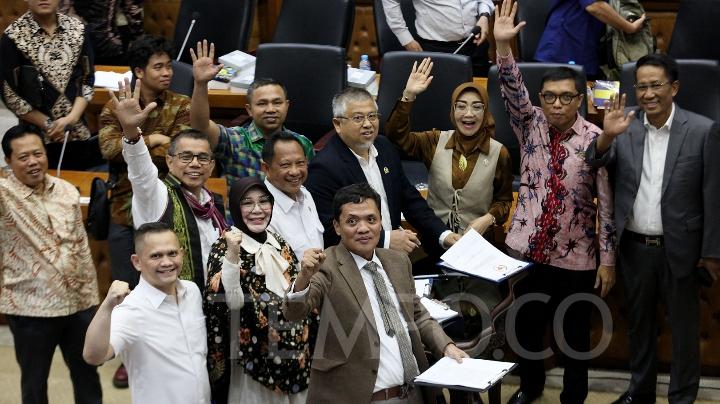 Buruh, Mahasiswa, dan Guru Besar Siap Kepung DPR, Protes Revisi UU Pilkada