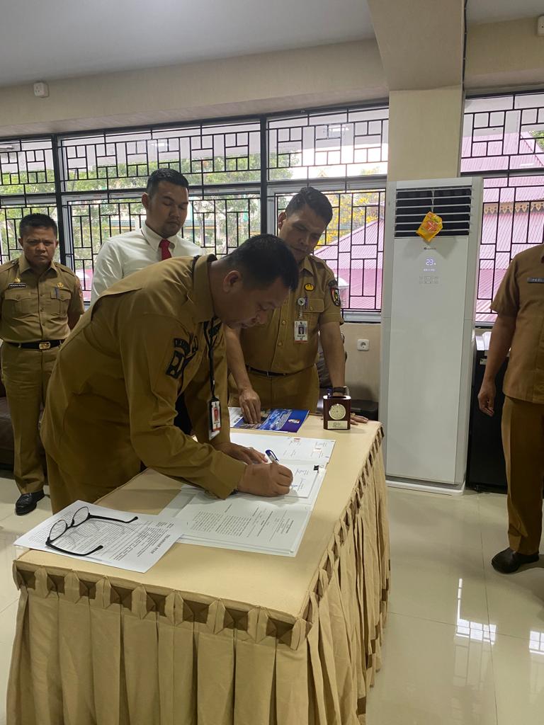 Sah... Pemko Pekanbaru Teken Kontrak Kerjasama dengan PT AAS Untuk Pengelolaan Pasar Bawah Selama 30 Tahun