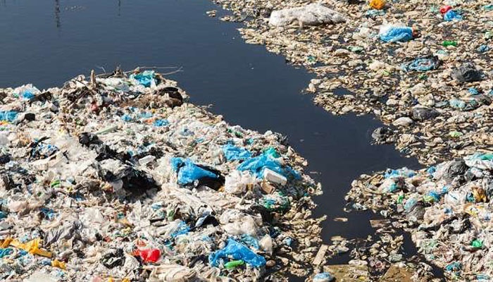 Sampah Plastik Ancam Ekosistem Laut dan Industri Pariwisata