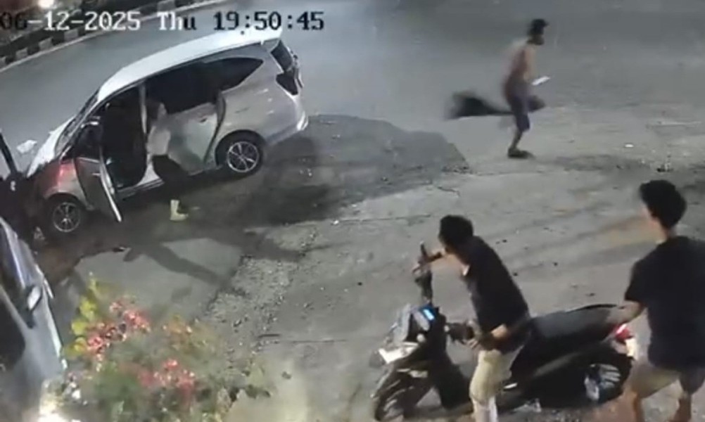 Kecelakaan di Marpoyan Damai: Taksi Online Tabrak Motor, Ada Dugaan Pelecehan Seksual