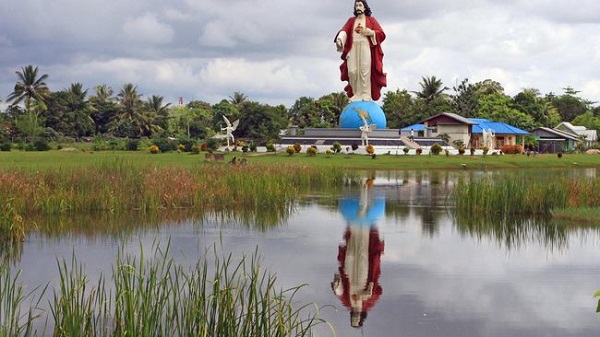 Pembangunan Patung Yesus di Papua Dihentikan