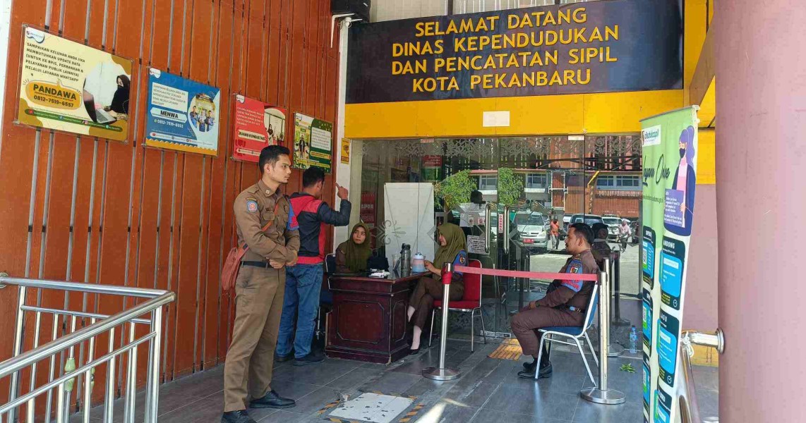 Disdukcapil Pekanbaru Pulihkan Layanan Cetak KTP, Perekaman Masih Proses